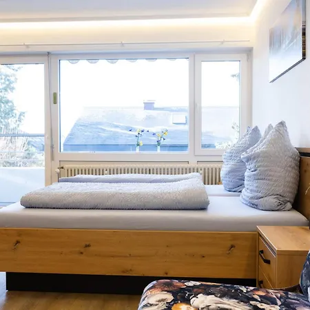 Hoeri-nest Abendsonne-appartement 가이엔호펜